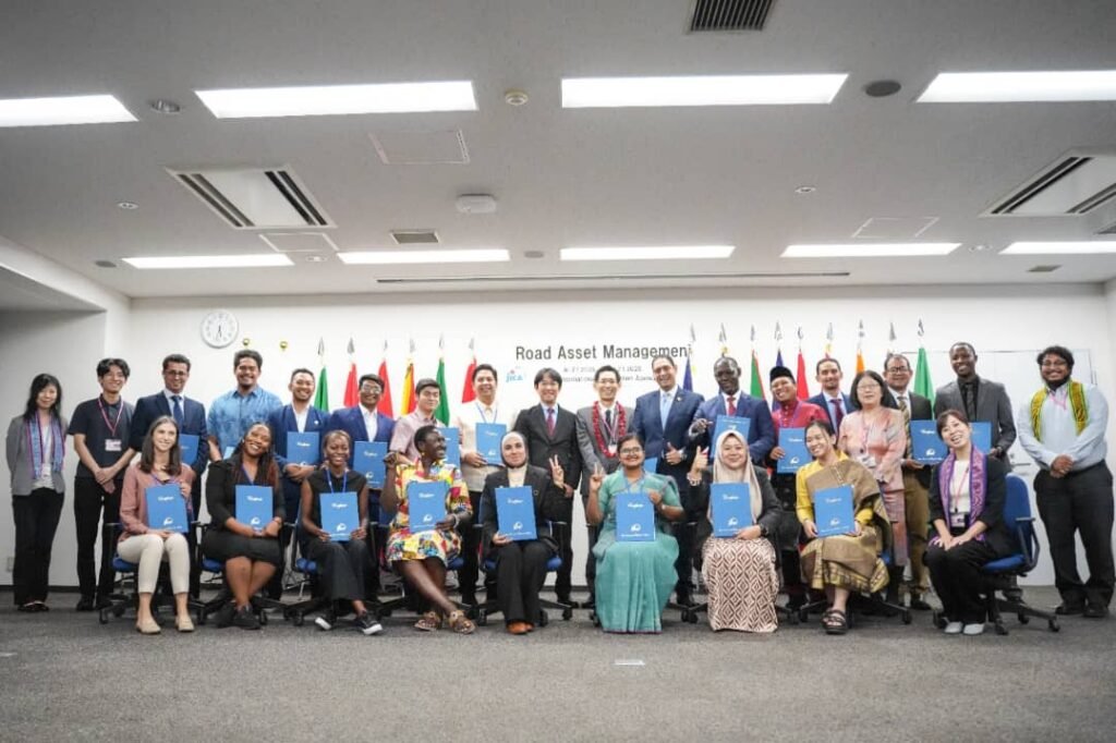 178733681872949158